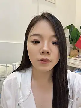 Snapshot of xiaoxiao0611 chatting on August 7, 5:37 pm xiaoxiao0611 online show from August 7, 5:37 pm