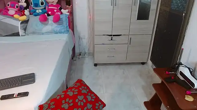 Mariajose202 online show from November 22, 1:43 pm