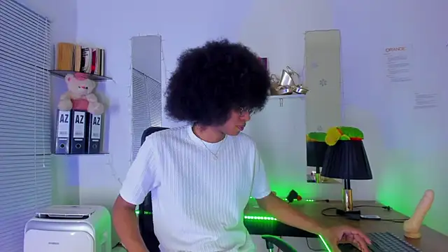 DEAMOL online show from November 6, 6:31 pm