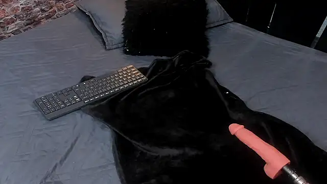 WILD FIREE  online show from June 19, 12:09 pm