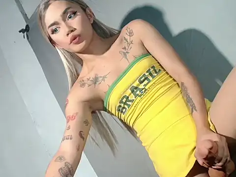 hugecockbabe online show from March 26, 7:03 am