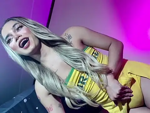 hugecockbabe online show from June 24, 3:55 pm