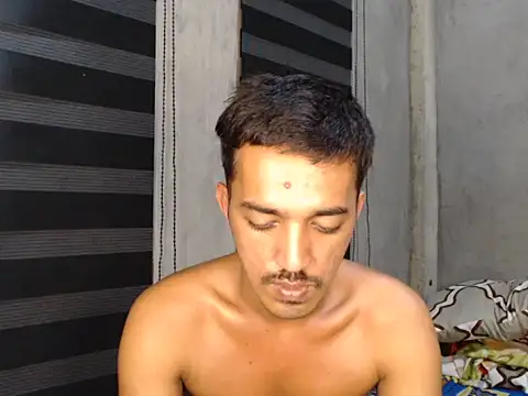 Snapshot of RowyCam chatting on September 16, 4:30 pm RowyCam online show from September 16, 4:30 pm