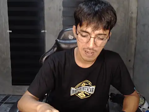 RowyCam online show from January 12, 11:26 am