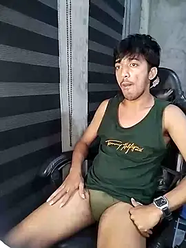 RowyCam online show from February 15, 2:47 pm