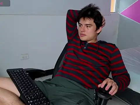 invincible200 online show from October 15, 2:28 pm