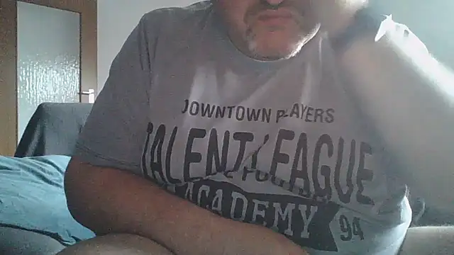 Snapshot of Fickmonster2025 chatting on July 20, 4:49 am Fickmonster2025 online show from July 20, 4:49 am