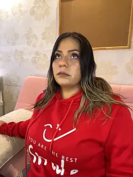 Snapshot of isabella_horney_ chatting on February 8, 12:08 pm isabella horney online show from February 8, 12:08 pm