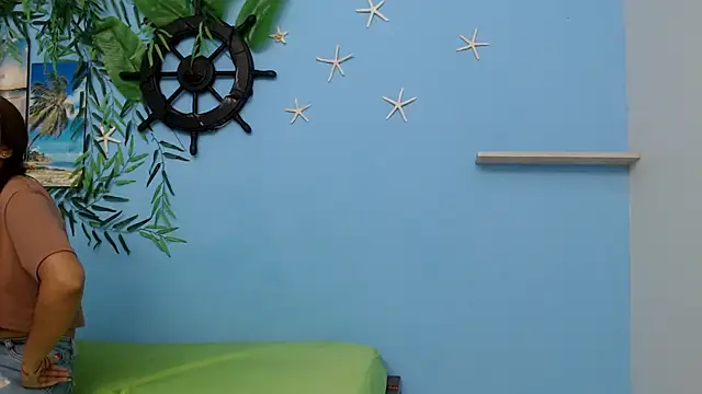 skinnybarbie022 online show from July 5, 1:12 am