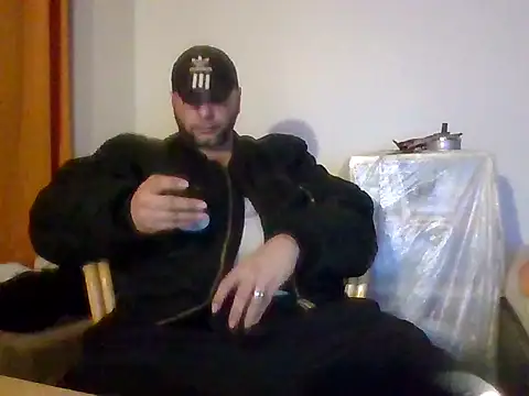 Snapshot of SmokedAlloy2 chatting on February 10, 9:41 pm SmokedAlloy2 online show from February 10, 9:41 pm