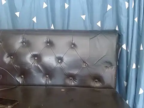 Snapshot of Alisa8x_sexy chatting on November 20, 7:19 am Alisa8x sexy online show from November 20, 7:19 am