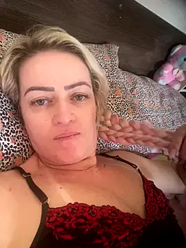 Snapshot of Alerquinasc chatting on December 14, 3:50 pm Alerquinasc online show from December 14, 3:50 pm