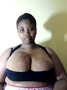 Prettyboobiesx online show from October 9, 7:34 pm