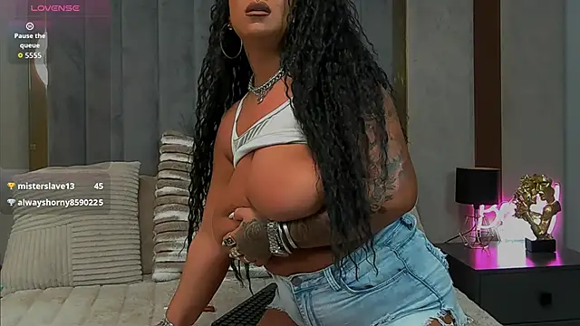 Sierra Quinn online show from March 28, 8:19 pm