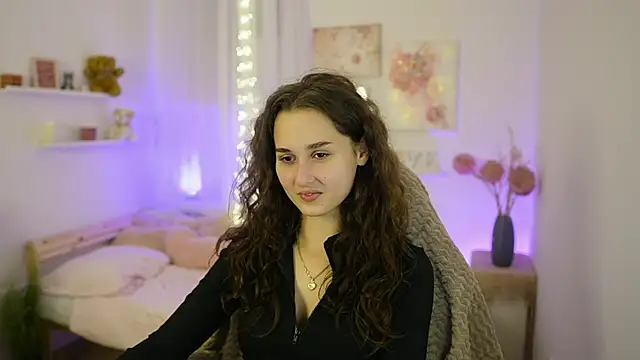 Snapshot of Annita_Grey chatting on November 13, 8:08 pm Annita Grey online show from November 13, 8:08 pm