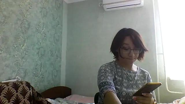 Snapshot of Moon_Janis chatting on September 24, 12:19 pm Moon Janis online show from September 24, 12:19 pm