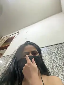 SashaPatel online show from April 12, 2:11 pm