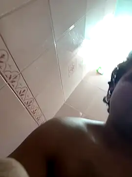 Snapshot of Kira_1413 chatting on October 18, 11:00 am Kira 1413 online show from October 18, 11:00 am