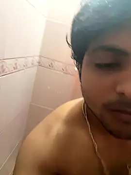 Snapshot of Kira_1413 chatting on January 9, 7:33 am Kira 1413 online show from January 9, 7:33 am