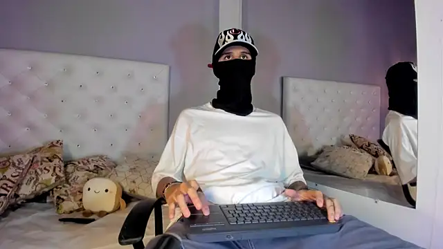  realwav online show from February 4, 8:09 am