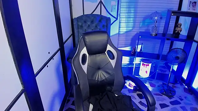 NahomiRichards  online show from November 5, 4:12 am