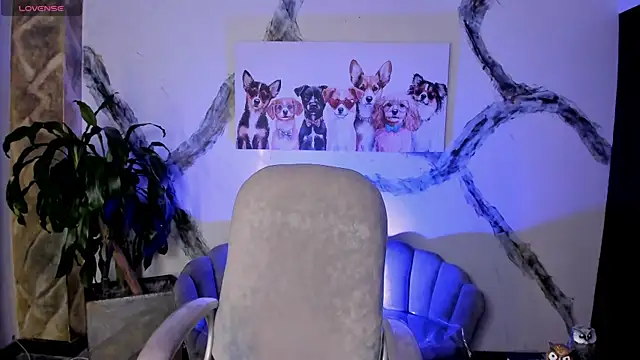 NahomiRichards  online show from August 3, 4:33 am