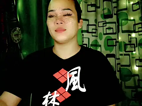 Snapshot of urdreamgirljacky chatting on November 16, 1:44 am urdreamgirljacky online show from November 16, 1:44 am