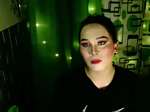 Snapshot of urdreamgirljacky chatting on December 3, 6:32 am urdreamgirljacky online show from December 3, 6:32 am