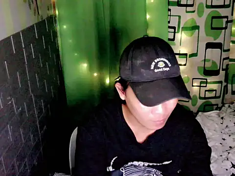 Snapshot of urdreamgirljacky chatting on December 16, 9:14 am urdreamgirljacky online show from December 16, 9:14 am