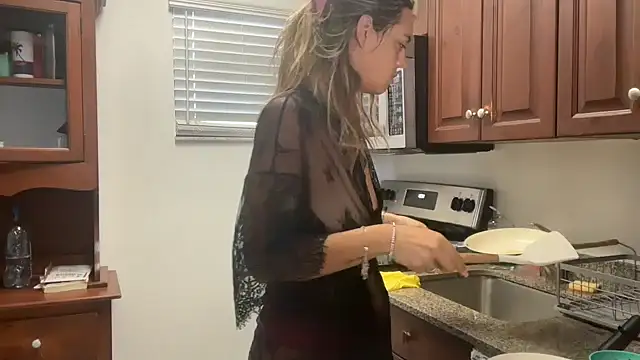 prettyykitty22 online show from March 21, 2:31 pm