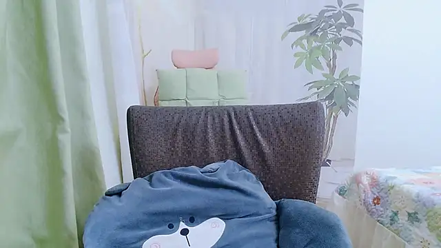 Winnie-01 online show from May 28, 3:26 am