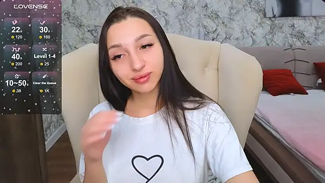 sheillawood online show from October 9, 12:30 am