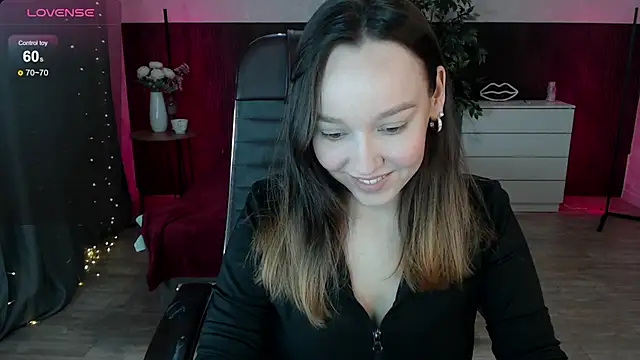 Snapshot of Sexy_Alexia69 chatting on October 22, 10:04 am Sexy Alexia69 online show from October 22, 10:04 am