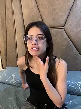 Snapshot of Isabela_Colins chatting on September 12, 12:49 pm Isabela Colins online show from September 12, 12:49 pm