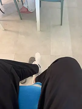 Manu97k online show from March 24, 2:33 pm