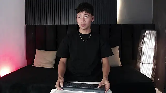 Dominic ghost online show from November 25, 11:05 pm