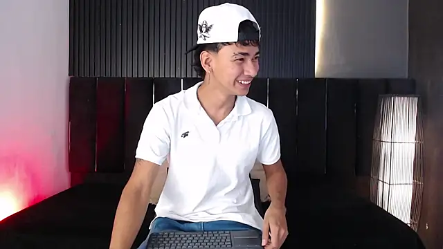 Dominic ghost online show from December 22, 4:53 am