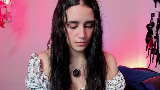 elowen halley1 online show from March 20, 6:13 pm