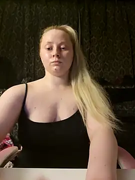 EmilyAngelUK online show from December 21, 11:45 pm