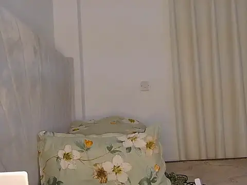 TinaFavourite online show from November 1, 8:11 pm