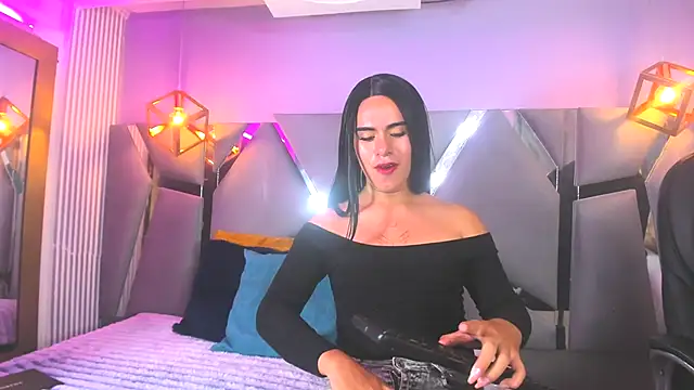 ashleylitle online show from September 29, 9:30 pm