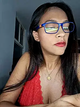 Snapshot of sarah_garcia_ chatting on May 24, 12:04 am sarah garcia online show from May 24, 12:04 am