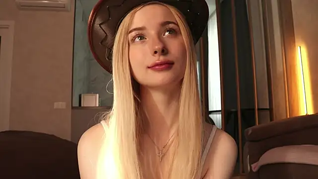 Nana Wilson online show from April 6, 4:10 am