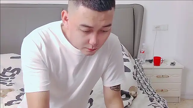 xiaoyue zhibo online show from October 2, 5:31 pm