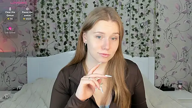  influensii  online show from October 30, 5:20 am