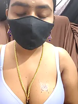 Snapshot of Tamil_Lotus chatting on October 25, 6:10 am Tamil Lotus online show from October 25, 6:10 am