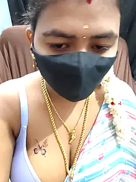 Snapshot of Tamil_Lotus chatting on November 13, 5:23 pm Tamil Lotus online show from November 13, 5:23 pm