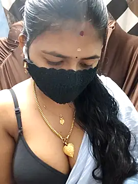 Snapshot of Tamil_Lotus chatting on June 27, 5:18 pm Tamil Lotus online show from June 27, 5:18 pm