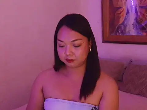 Trishme online show from March 31, 4:18 pm