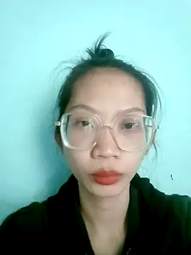 Snapshot of Joywhar chatting on November 13, 1:04 am Joywhar online show from November 13, 1:04 am